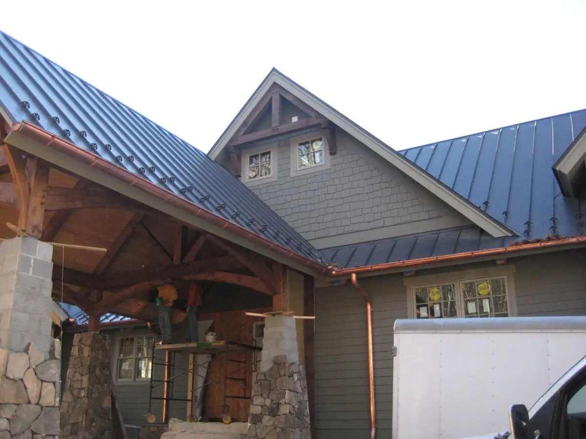 Craftsman Roofing team delivering quality roofing work in Castle Hills Forest